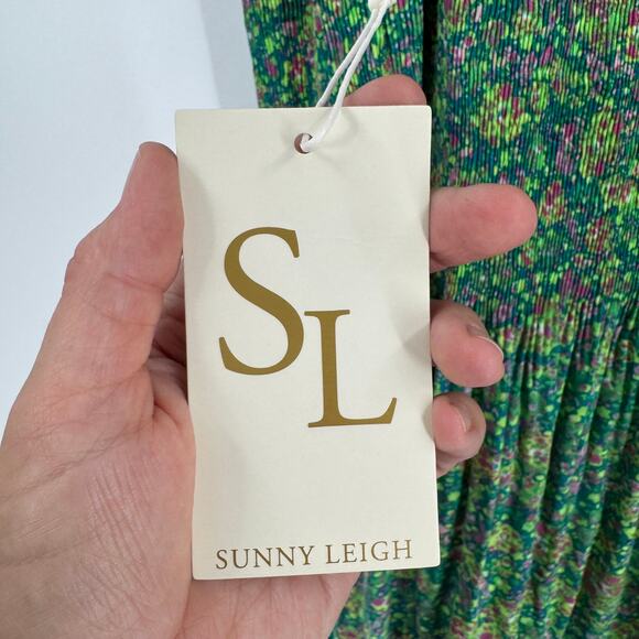 Sunny Leigh NWT Green Floral Midi Skirt Smocked Waist Juniper Green Size S - Picture 3 of 9